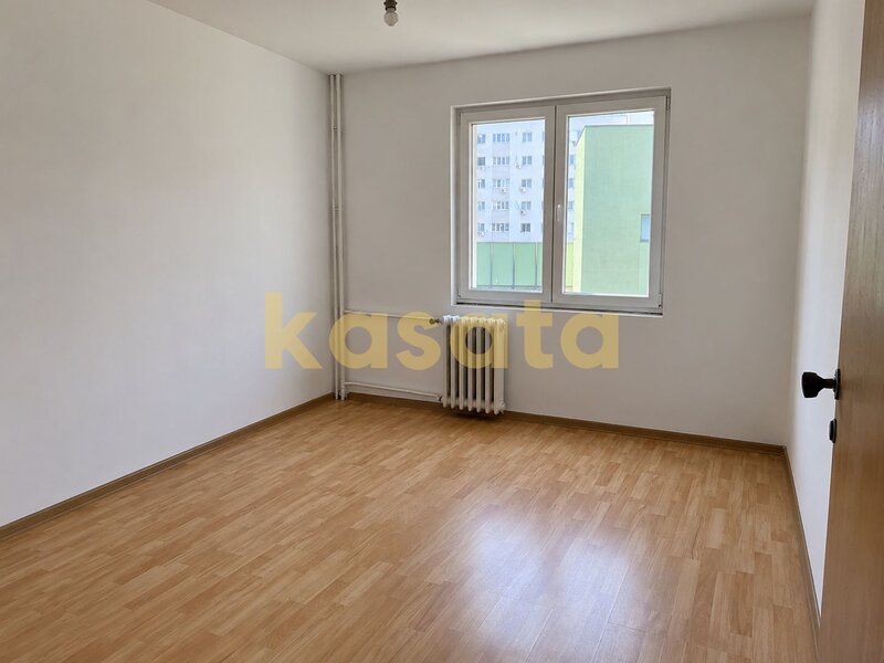 Dristor, Mihai Bravu, metrou, ap 3 camere 69 mp, 1980, decomandat