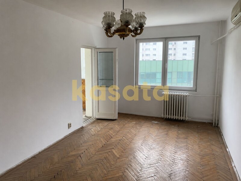 Dristor, Mihai Bravu, metrou, ap 3 camere 69 mp, 1980, decomandat