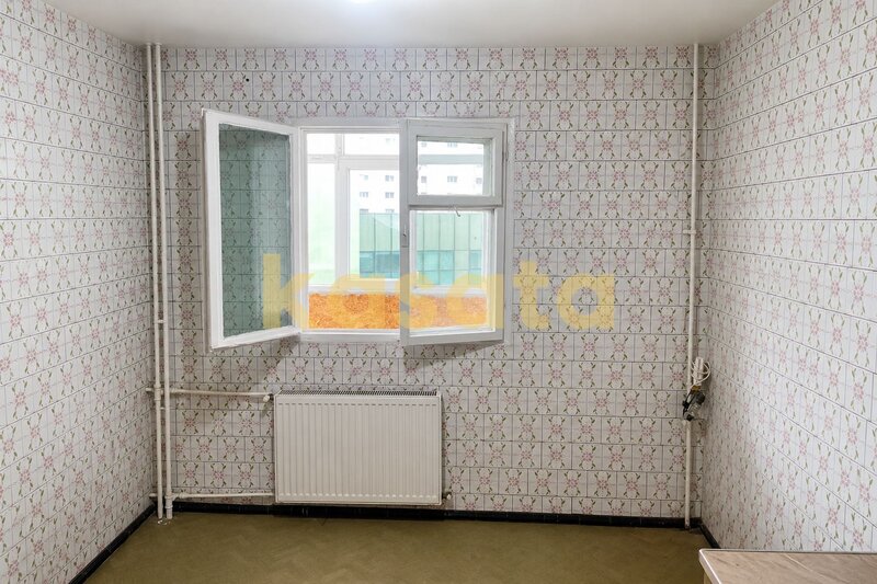 Dristor, Mihai Bravu, metrou, ap 3 camere 69 mp, 1980, decomandat